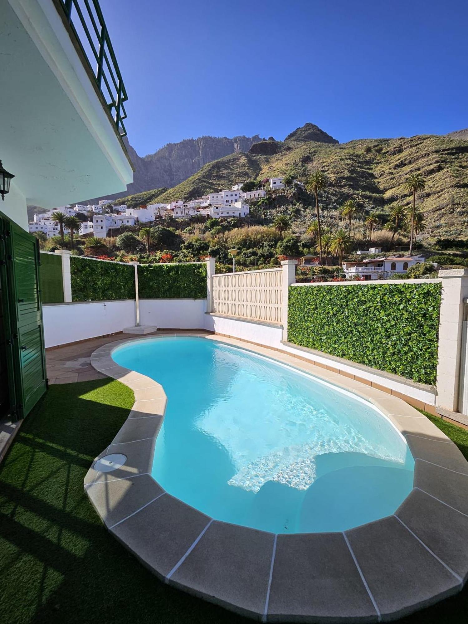 La Del Valle Villa